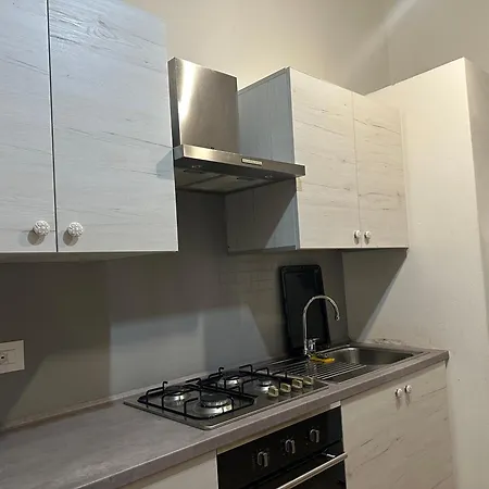 Apartman Flat In Centre - 10 Minutes From Train Station *